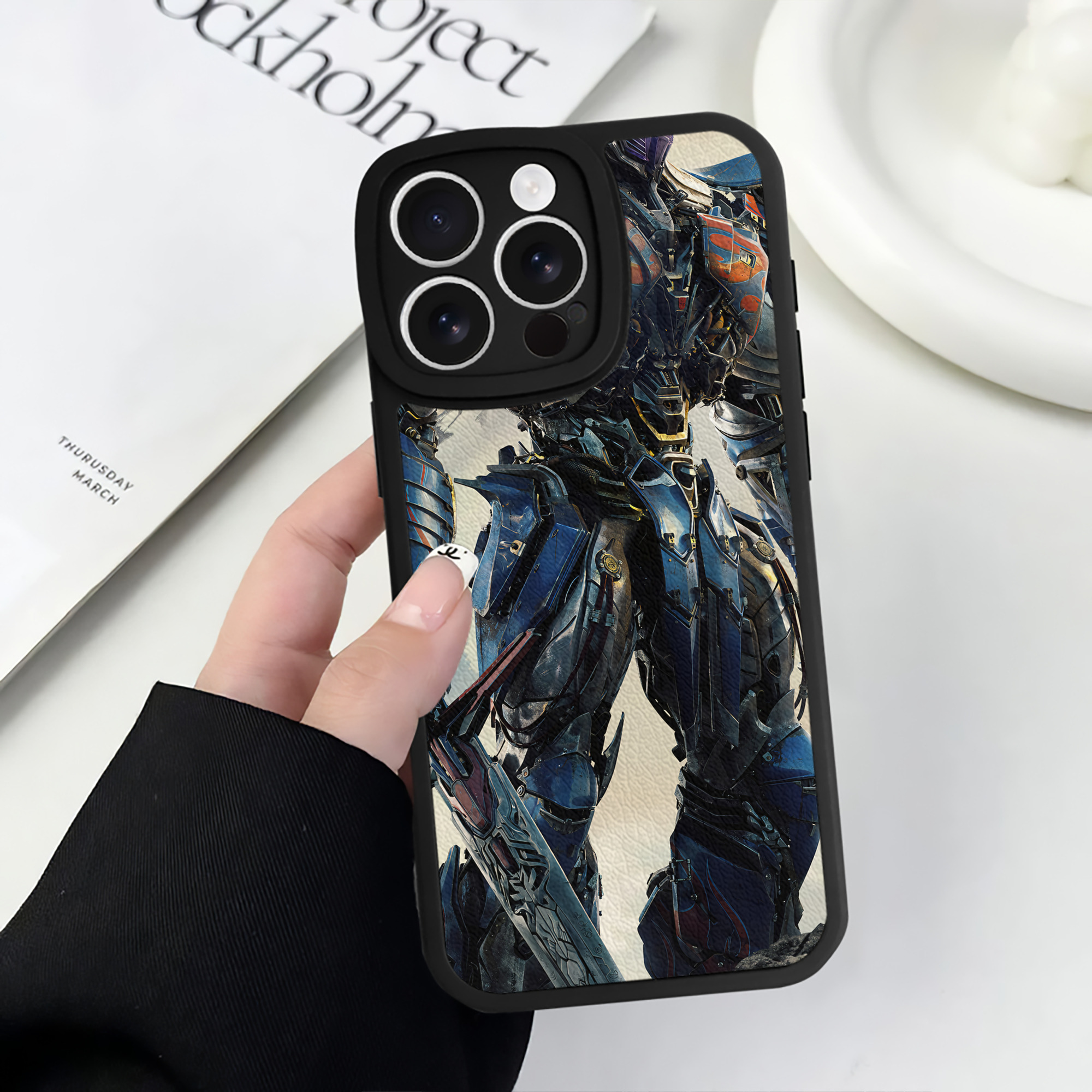 （画像用） Transformers トランスフォーマー 【iPhone 16シリーズ対応】シリコンスマホケース（レザー調） 材質：シリコン